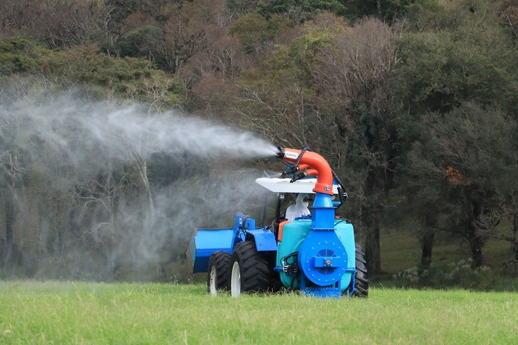 Pulverizador canhão 600 litros